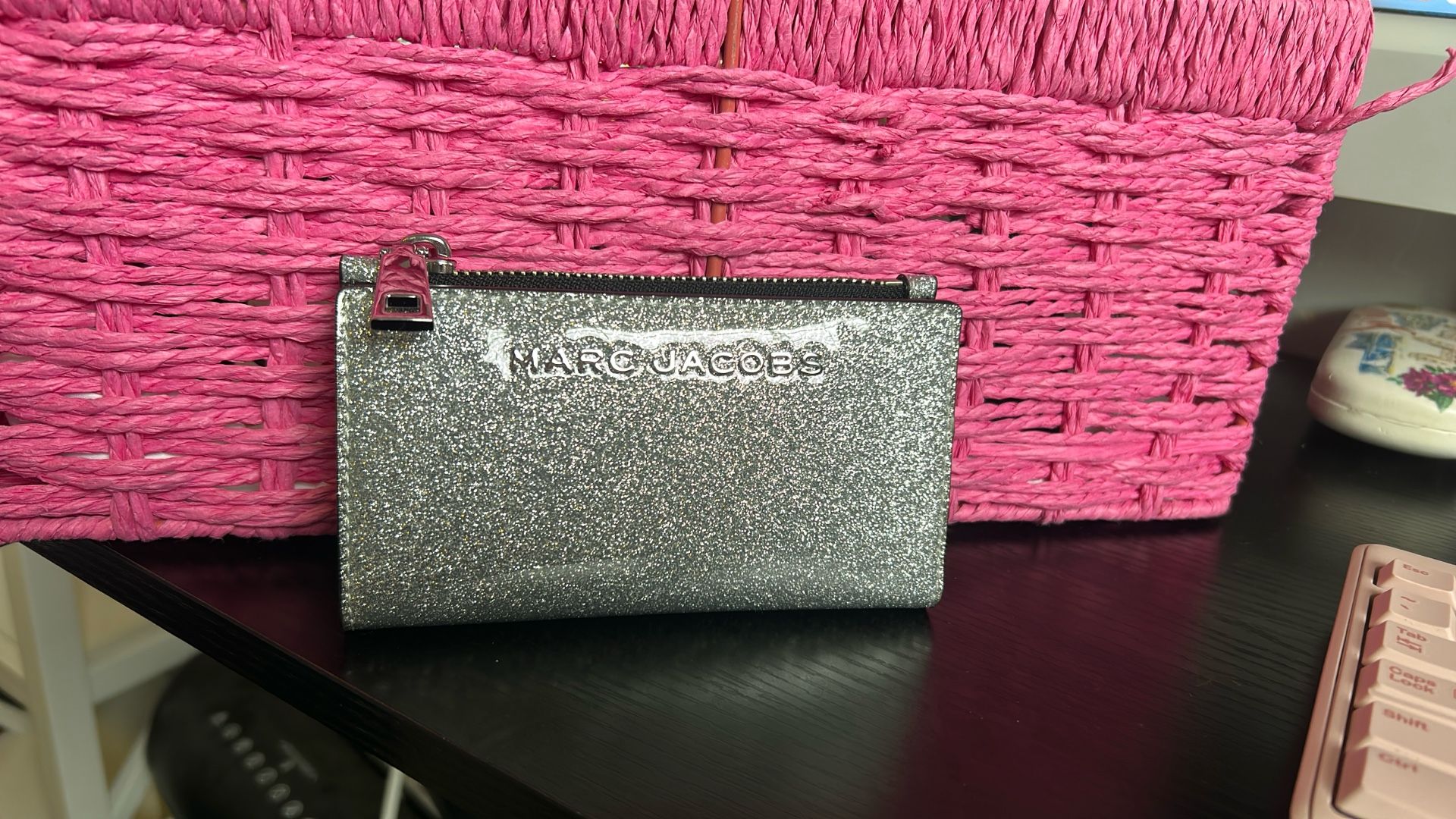 Brand New Marc Jacobs Wallet For Sale..