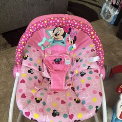 Minnie Mouse bouncer 