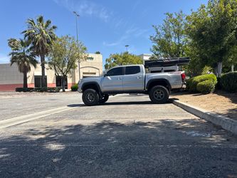 Roof top tent by Pittman outdoors