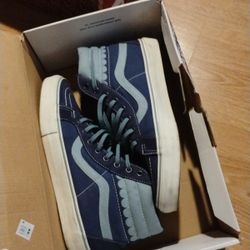 Bundle Deal Vans Shoes $70 For All 