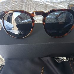 A, ORIGINAL SUNGLASSES HAWKERS WARWICK 