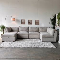 Beige Modular Thomasville "Tisdale" Sectional w/Storage Ottoman - Delivery Available!