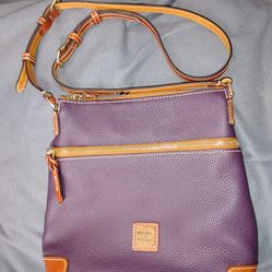 Dooney And Bourke Pebble Grain Leather Crossbody Lavender Brown Purple Purse