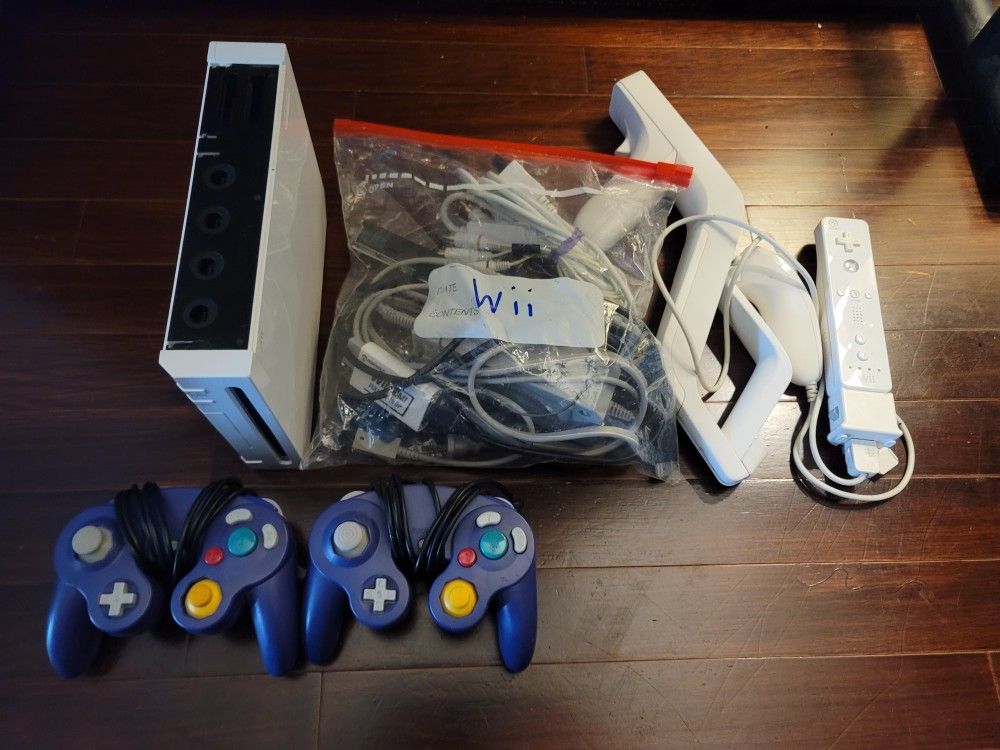 Nintendo Wii With Accessories
