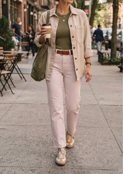 Light Pink mid-Waist Straight Leg Jeans