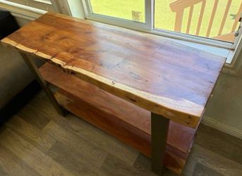 TV Stand authentic Slab Wood beautiful measures 4 ft across 619-500-162Five Delivery available just cover. Gas ⛽️