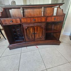 Bar and storage