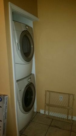 Appliance repair washer dryer refrigerators garbage disposal dishwasher change microwave an AC unit