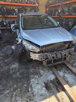 2016 Ford Focus for parts