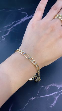 14k Gold Figaro  Bracelet 