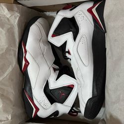Jordan True Flight White/Varsity Red-Black 10.5