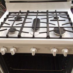 Kenmore Gas Stove W/ 5; Burners And Convention Oven 