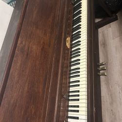 Wurlitzer Piano