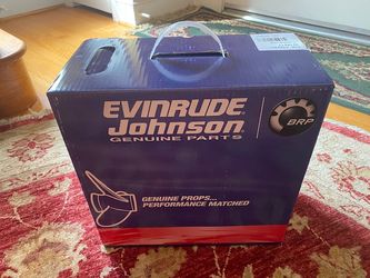 BRAND NEW Evinrude Johnson Prop 3 Blade RH 14x11 Part# 763301