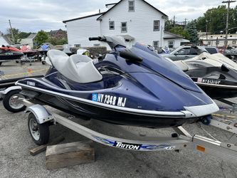 Yamaha Waverunner , Vx Cruiser Very Clean One Owner With Trailer
