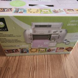 Cricut  - New In Box - Never Opened