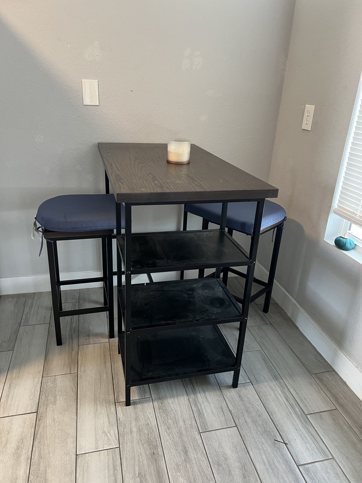 Breakfast Table