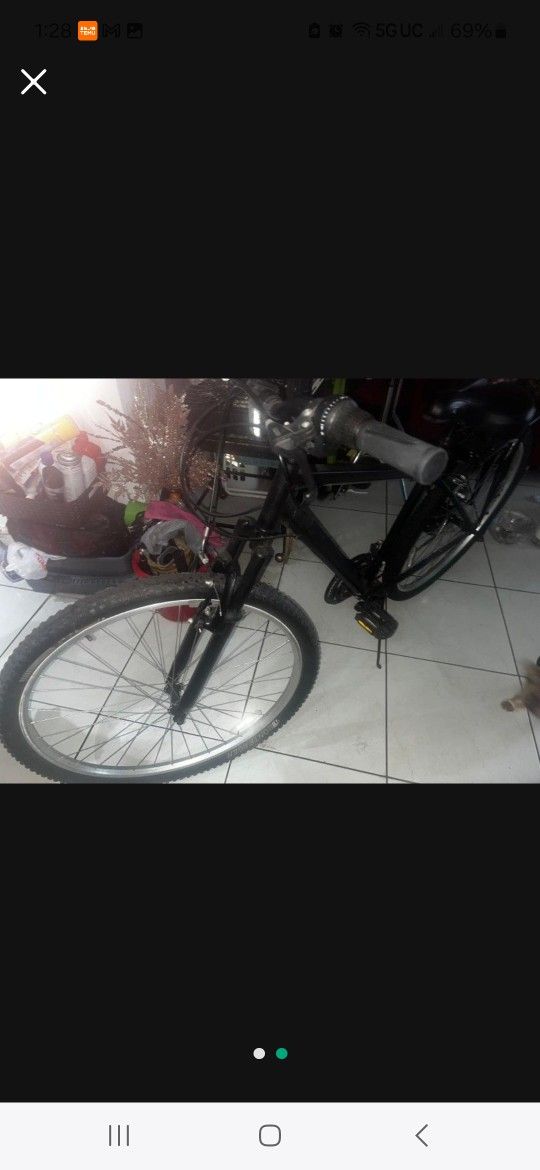 Mountain Bike 29 Wheels And Aluminum Frame