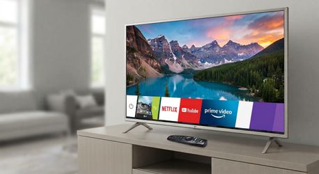 LG 43" 4K Ultra HD Smart TV (with mount)