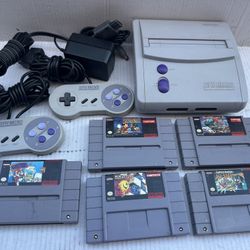 Nintendo SNES Super Nintendo Entertainment System Console w/ 2 Controllers and 5 great Games 