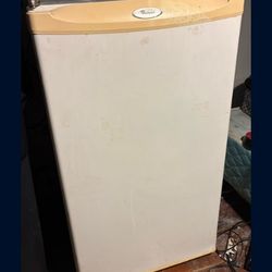 Great Mini Fridge 