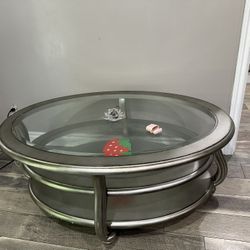  3 Set Of Coffe Table And Two End Tabels