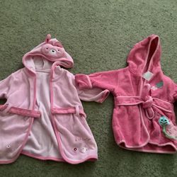 0 To 9 Months Girls Bath Robes Lot Of Two