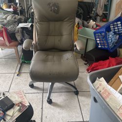 Big. Confortable Chairs Today As It $20