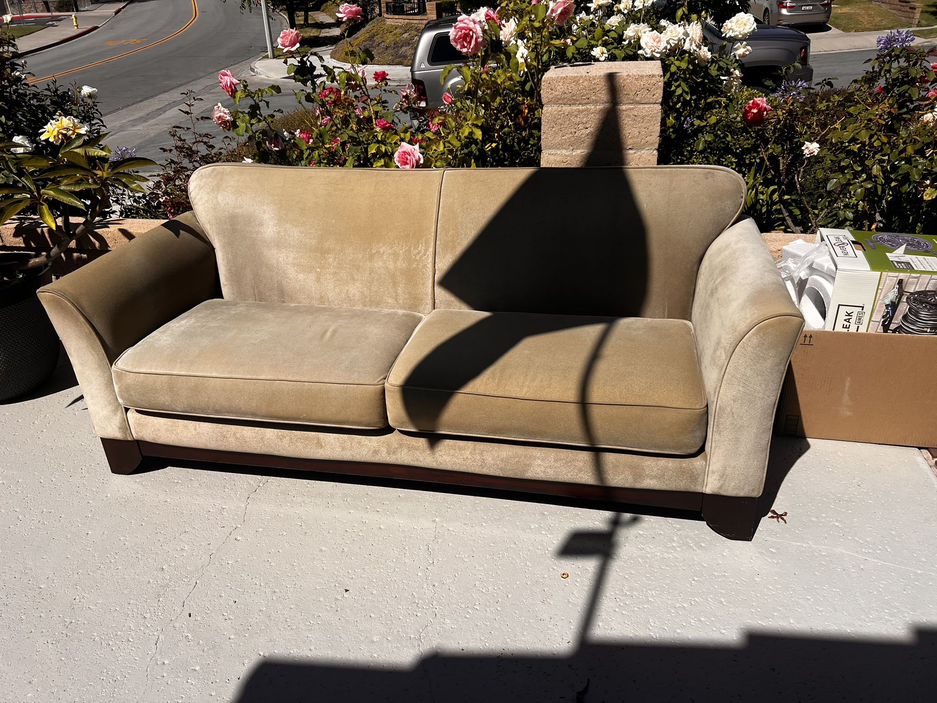 FREE sofa/couch, good condition bring a truck FREE