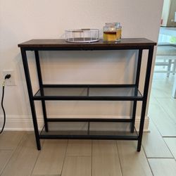 Entrance Table 