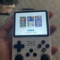 R36S Retro Game System