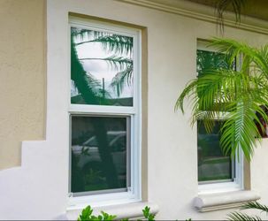 Storm-ready impact windows.
Custom fit. Competitive pricing.
