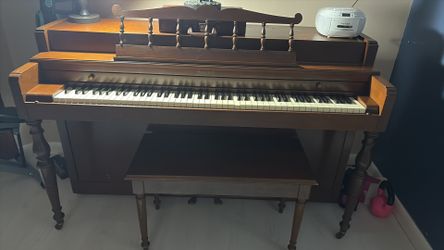 Vintage Baldwin Piano - Howard