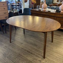 Modern Round Dining Table With Lead