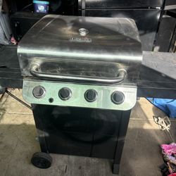 Gas BBQ Grill / Asador De Gas