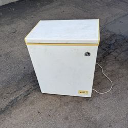 Deep Chest Freezer Free Local Delivery/30 Day Warranty