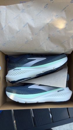 Brooks glycerin 23 women size 8.5