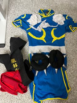 Street fighter Chun Li and Ryu costumes