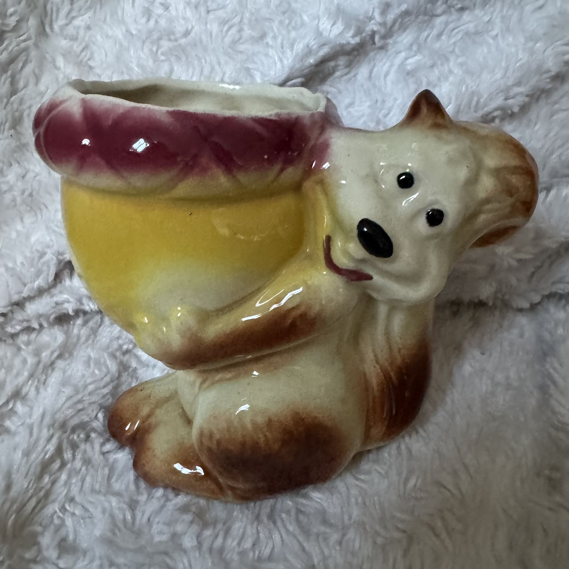 Rare Mid century Vintage Squirrel Holding Giant Acorn Planter 1950’s Home Decor