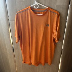 North face shirt XL