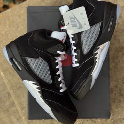 Jordan 5 Metallic