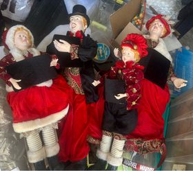 vintage-style porcelain caroler figurines
