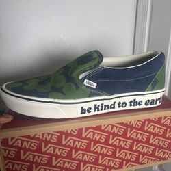 “Be kind to the earth” Green & Blue Vans