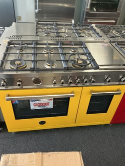 Bertazzoni PROF486GDFSGIT Dual Fuel Range (Open Box / Scratch & Dent)