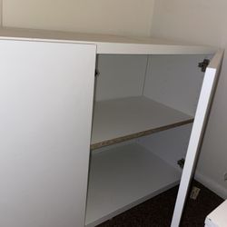 Low Two Doors Dresser 