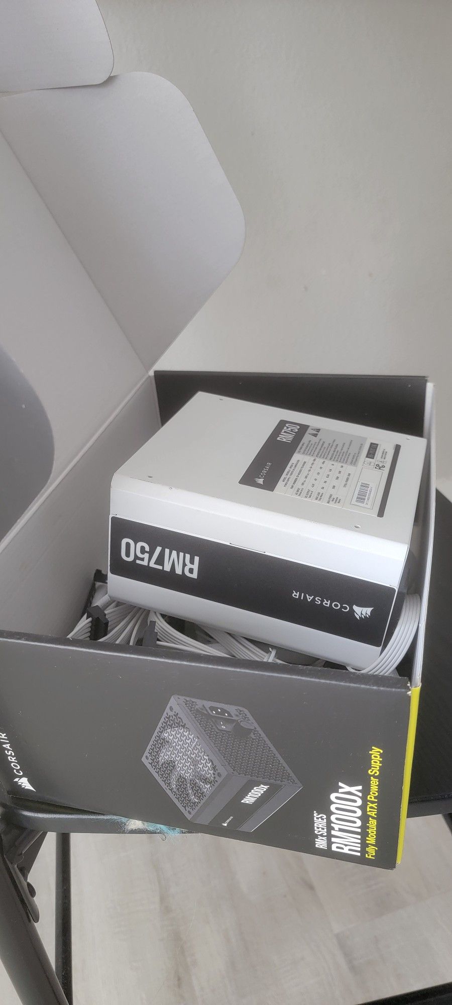 CORSAIR RM Series RM750 750 W ATX 80 PLUS GOLD Certified Full Modular Power Supply