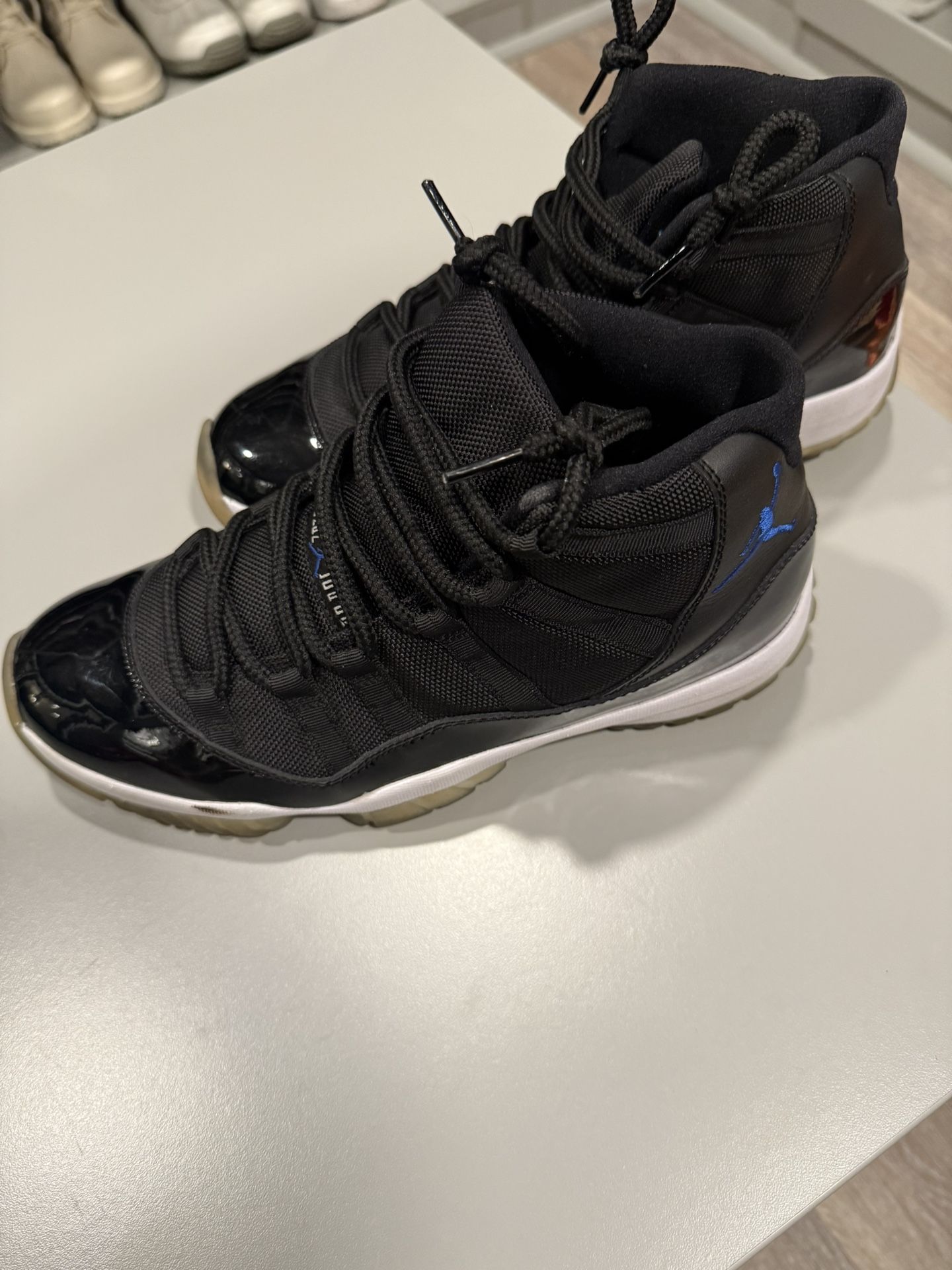 Air Jordan 11 Retro 'Space Jam' 2016 - Size 9