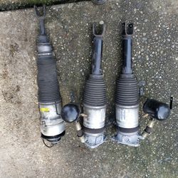 2005 Audi A8 D3 Air Suspention Parts