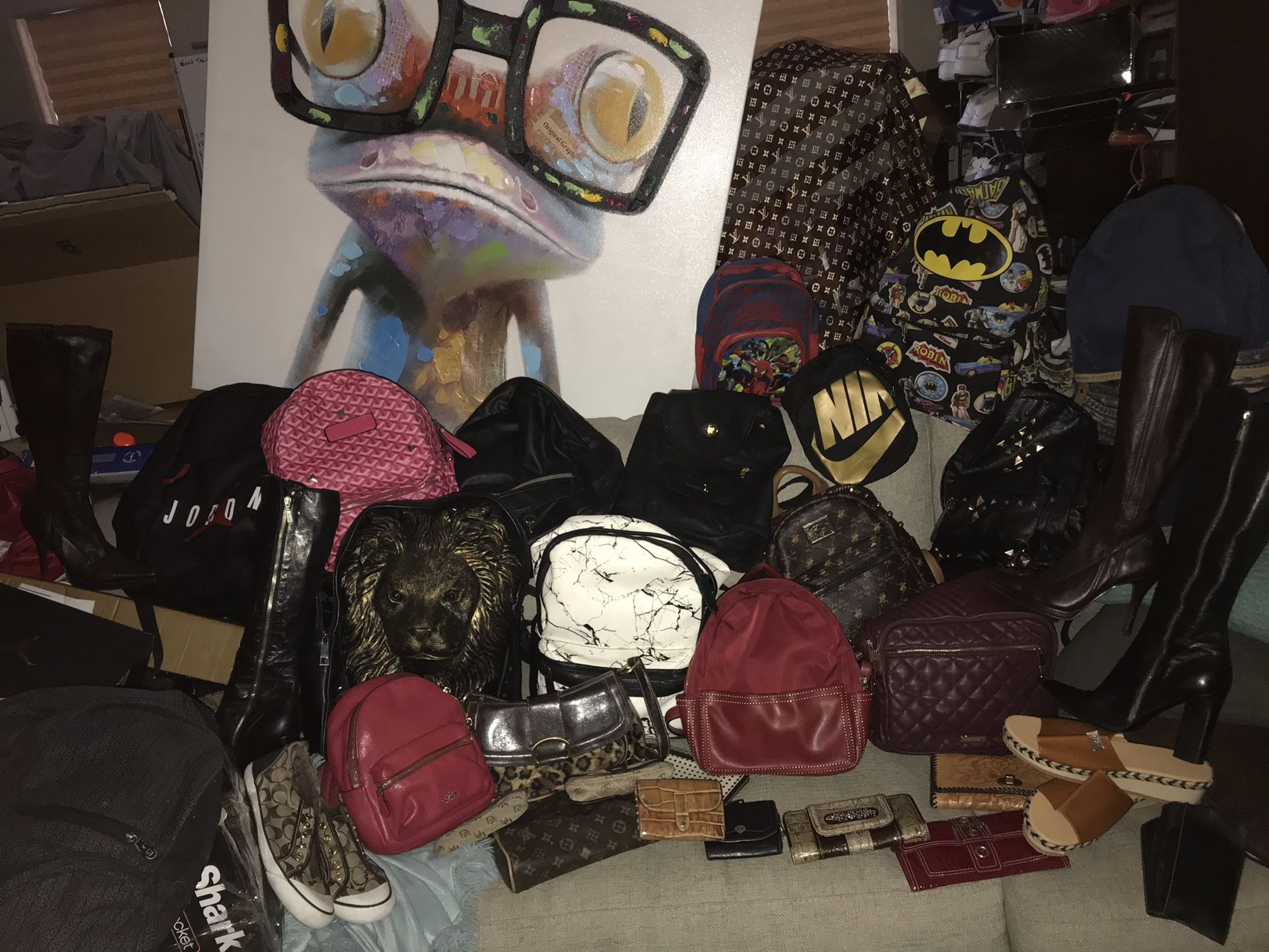 BAGS , WALLETS , Purses , Shoes , Xmas Presents All Kinds All Sizes Best Package Deals