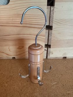 Wooden Belt and Tie Hanger Organizer - 4 Metal Hooks